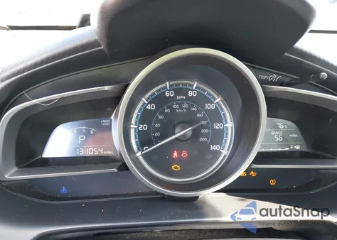 2020 Toyota Yaris Le z USA, uszkodzony, nr VIN 3MYDLBJV9LY704840